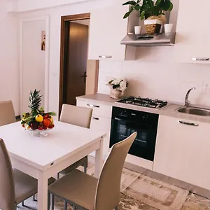 https://ruggero-daltavilla-appartamenti.sicilyhotelsitaly.net