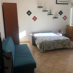 https://liana-san-vincenzo.it-tuscanyhotel.com